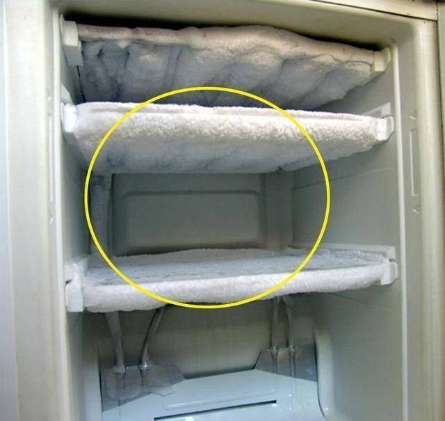 冰箱滴水怎么回事 冰箱上面滴水是什么原因
