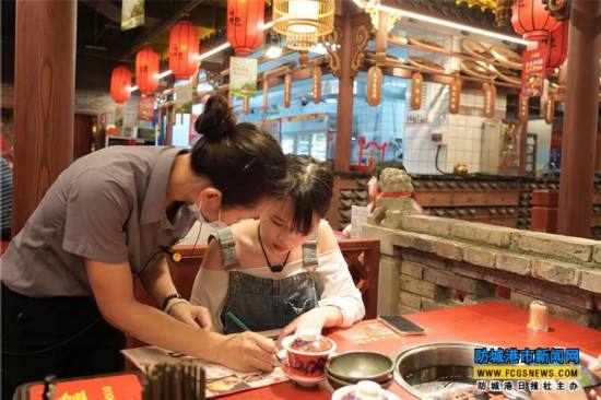 火锅店餐中服务流程 火锅店的餐中服务流程