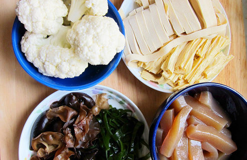 烧火锅要准备哪些材料 烧火锅要准备哪些材料好