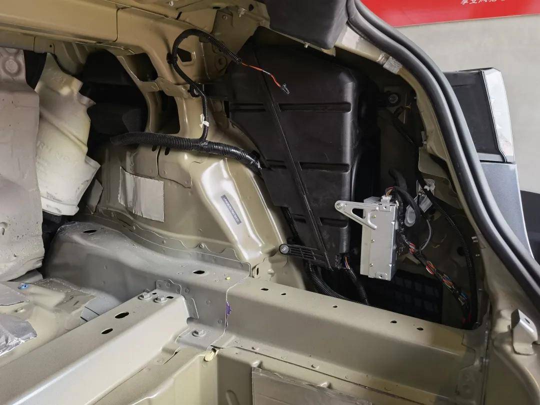 model3音响分布 model3 音响位置