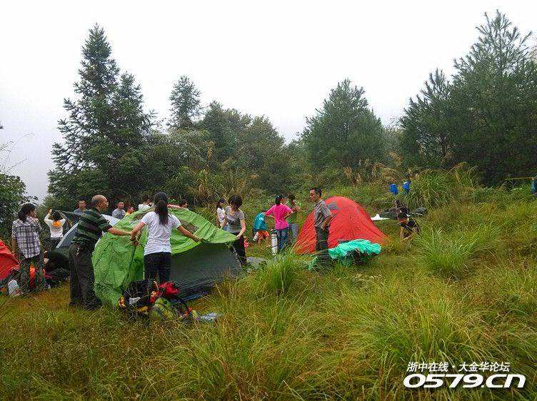 黄山山顶可以搭帐篷吗 黄山顶上是否可以搭帐篷