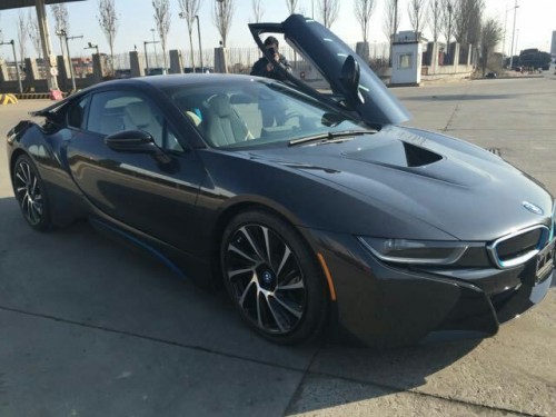 宝马i8价格多少钱一辆 宝马i8图片报价多少钱一辆