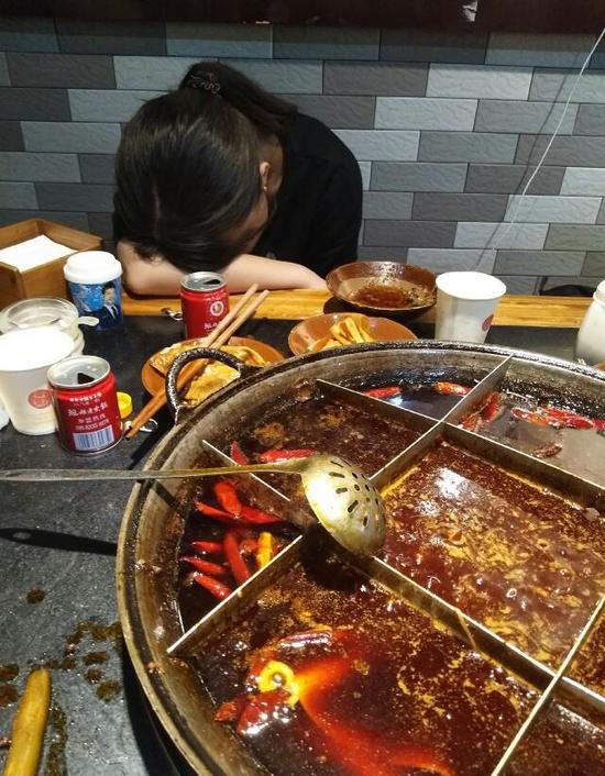 重庆吃火锅 重庆吃火锅的经典句子