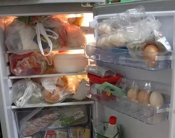 冰箱东西拿不出来 冰箱的东西拿不出来怎么办