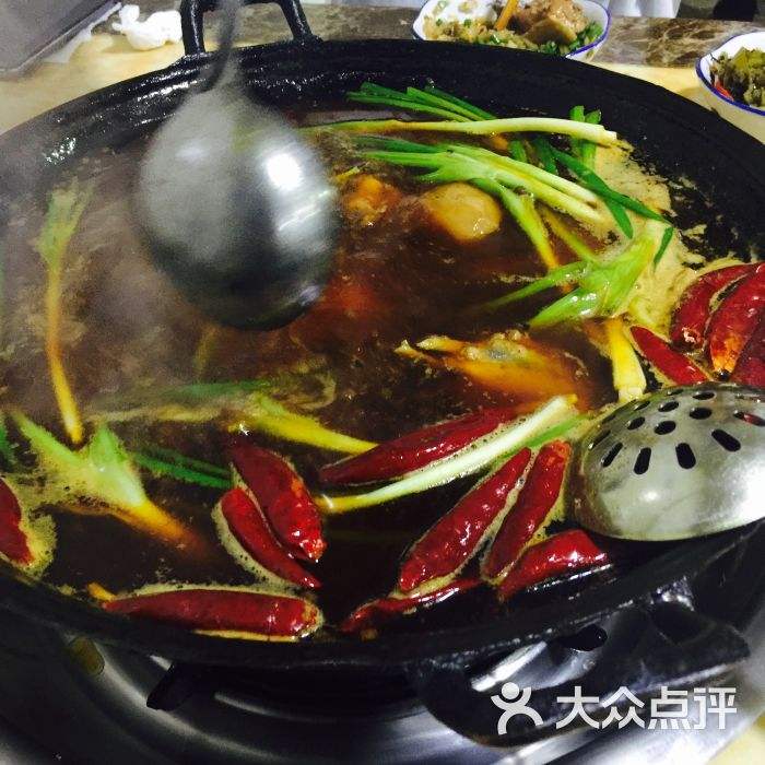 重庆石灰石老火锅 石灰市老火锅冉家坝店