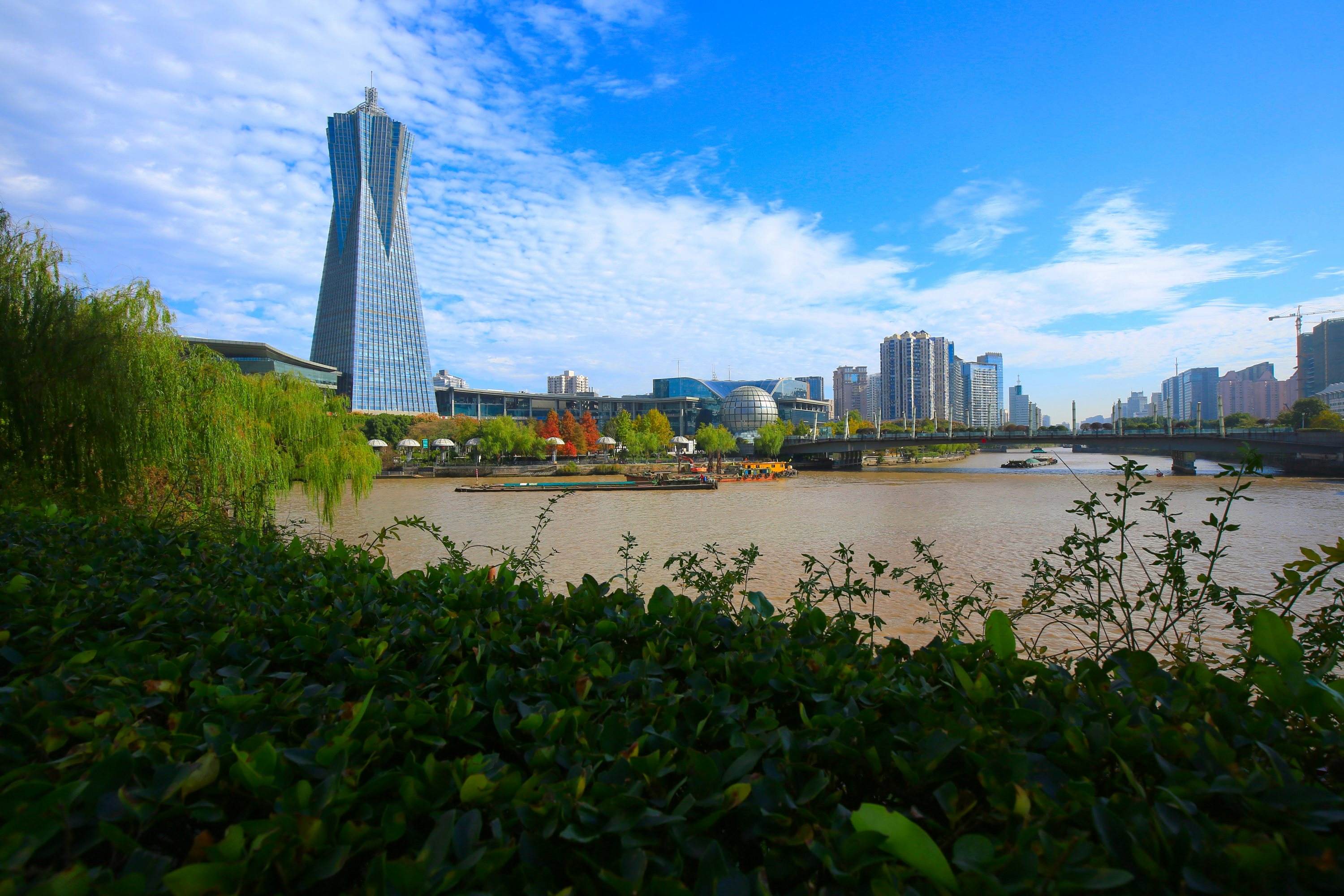 西湖文化广场公交站 西湖文化广场站 地铁