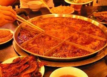 怀孕可以吃麻辣火锅吗 怀孕可以吃麻辣火锅吗哎哟