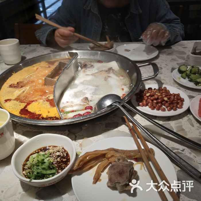 扬州望月路滋奇火锅 扬州滋奇火锅有直营店几家