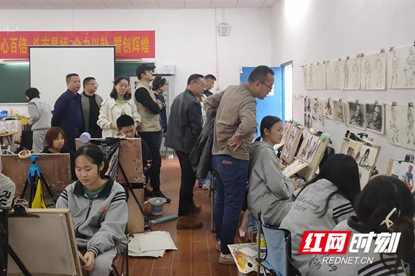 美术培训老师 美术培训老师招聘