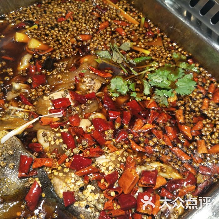 塘门英雄美蛙鱼头火锅 