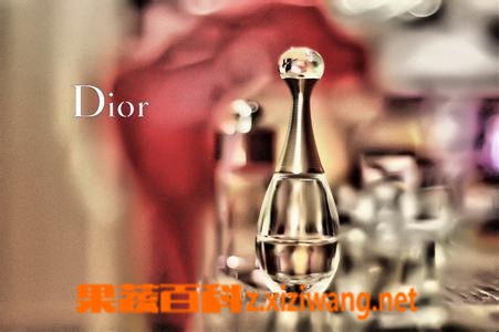香水过期了还能用吗 香水过期了还能用吗 喷屋子可以吗