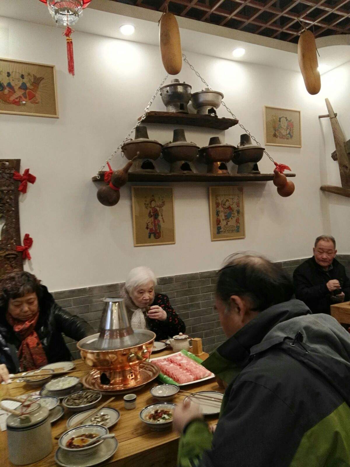 芝麻花火锅博物馆 芝麻花火锅博物馆祁家豁子店