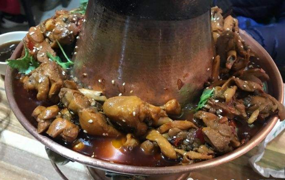 沧州火锅鸡怎么吃 沧州火锅鸡怎么吃蘸料
