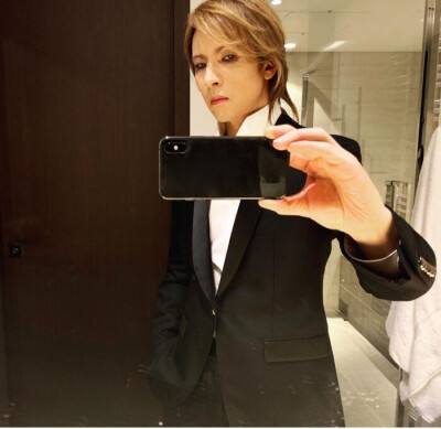 yoshiki香水 yoshiki香水眼泪
