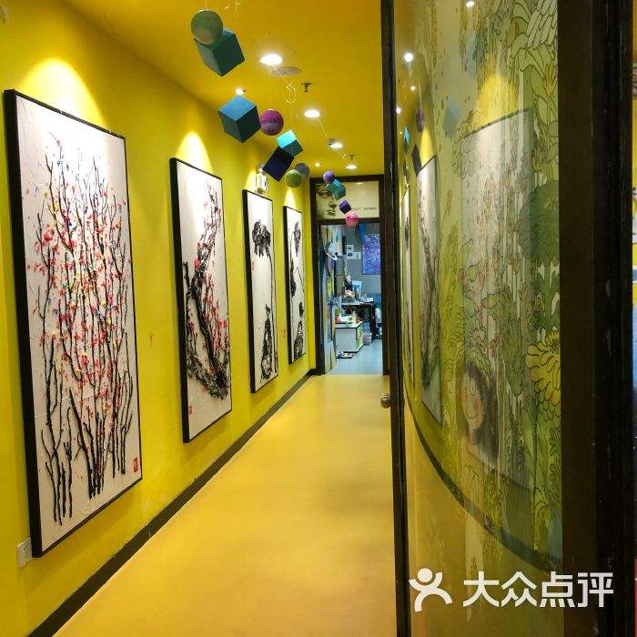 泰安杨梅红少儿美术 虎门杨梅红国际少儿美术