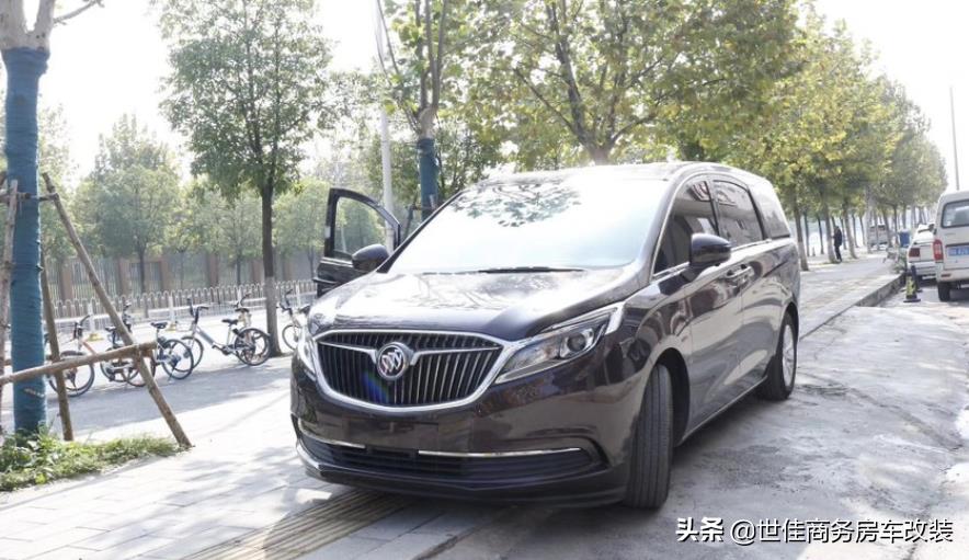 别克gl8喷漆多少钱 别克gl8喷漆多少钱一次