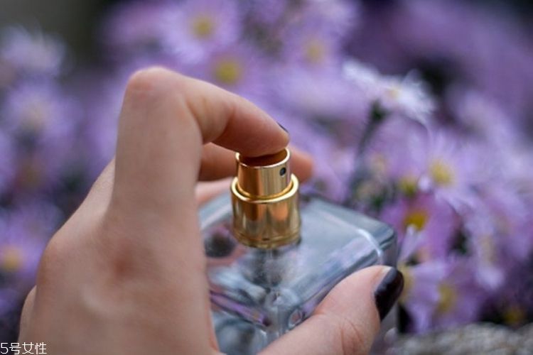 香水使用技巧 香水使用小技巧