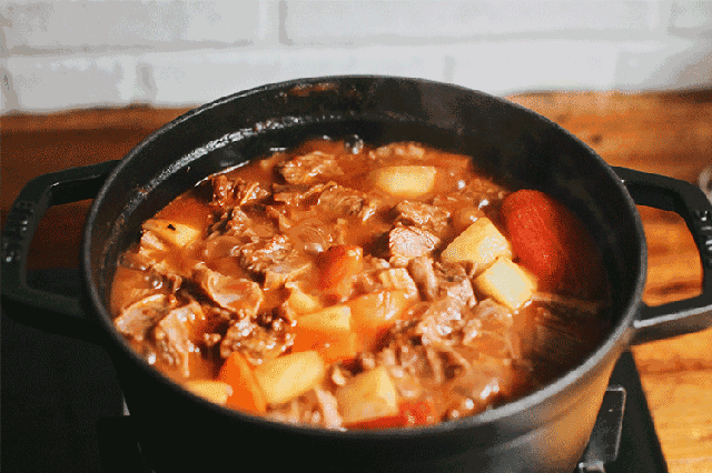 牛肉火锅的简单做法 牛肉火锅的做法 最正宗的做法