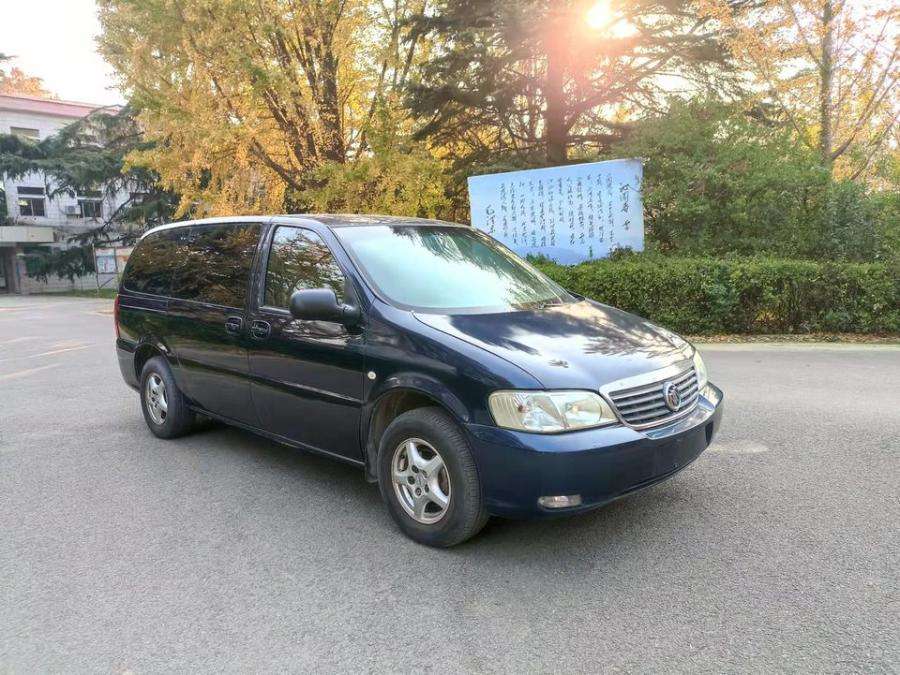 gl8别克7座商务车 GL8别克7座商务车挂档在P档上可以锁住车吗?