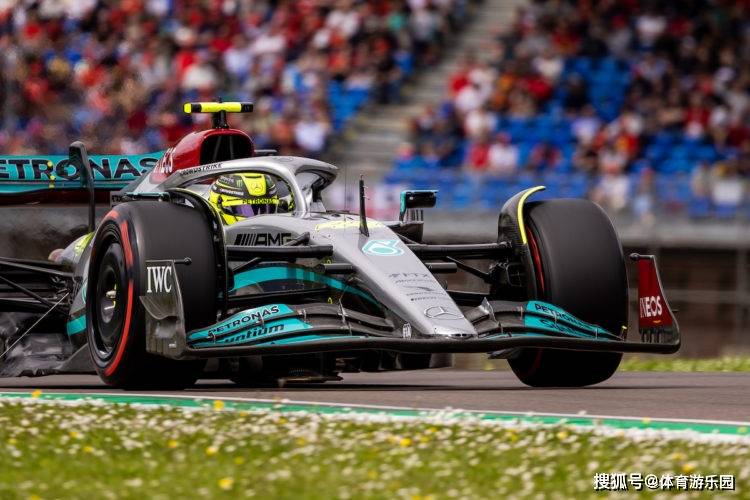f1赛车梅赛德斯开箱 梅赛德斯奔驰f1赛车图片 f1赛车梅赛德斯开箱 梅赛德斯奔驰f1赛车图片