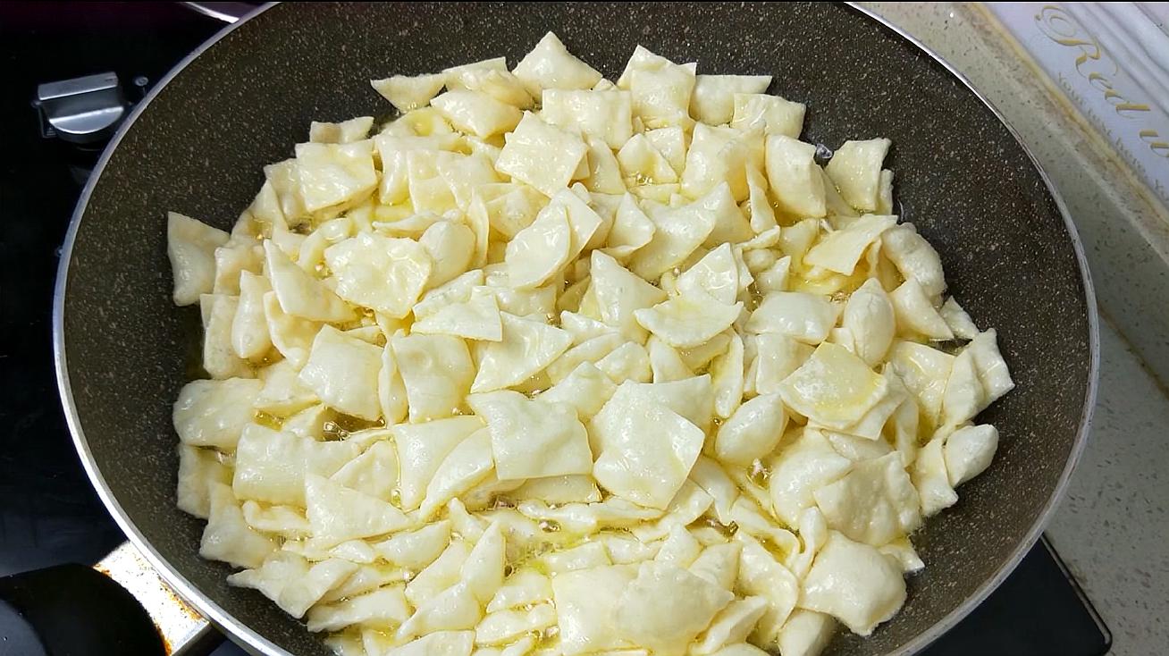 南瓜水饺皮的做法 南瓜皮饺子的做法窍门