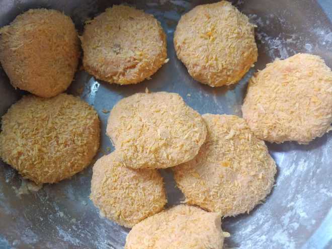红薯淀粉饼的做法大全 红薯淀粉饼的做法大全视频
