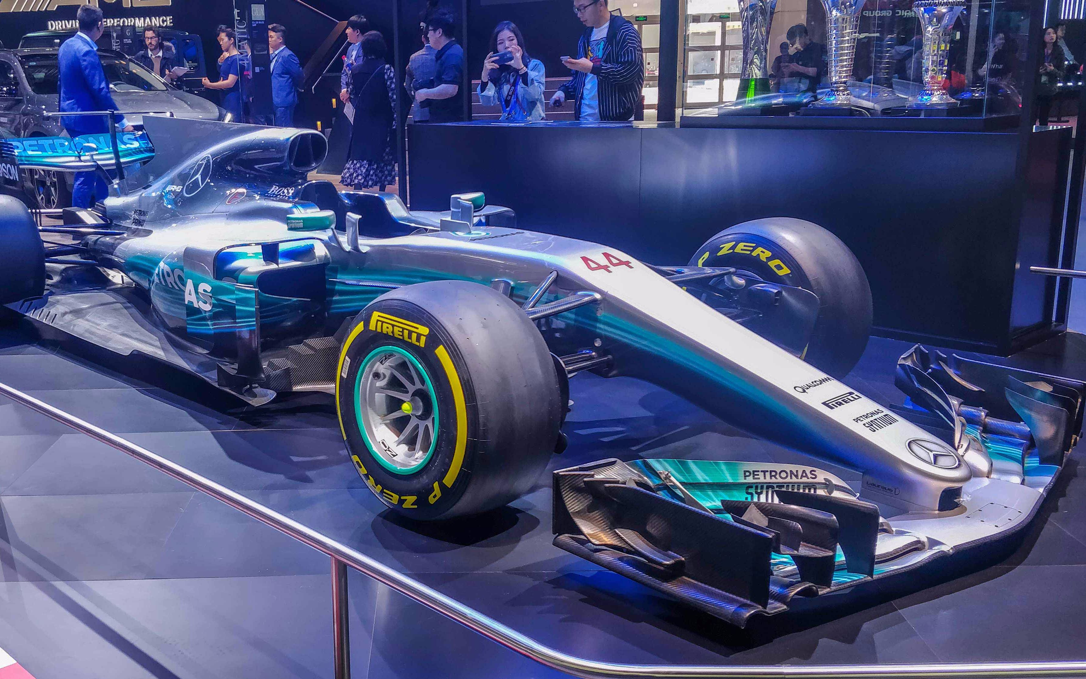 f1梅赛德斯2020 f1梅赛德斯奔驰车队车手