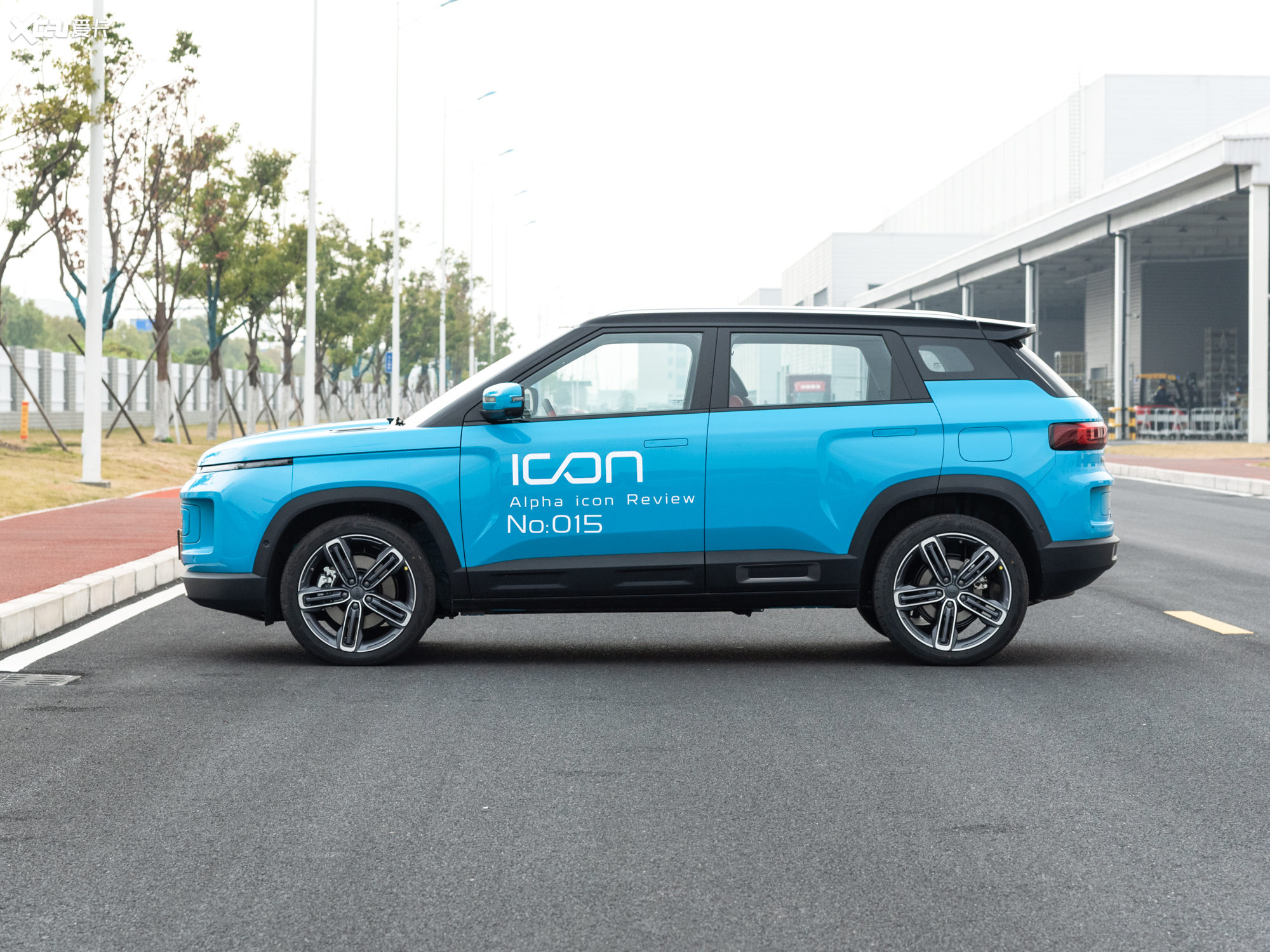 吉利电车icon 吉利电车和比亚迪电车哪个好