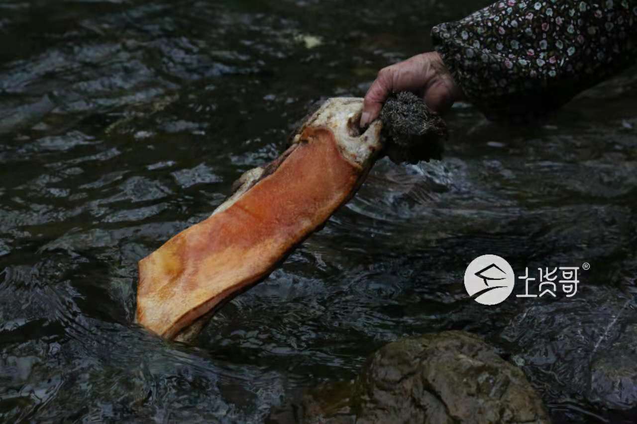 吉利icon黝黑色 吉利icon黑灰内饰
