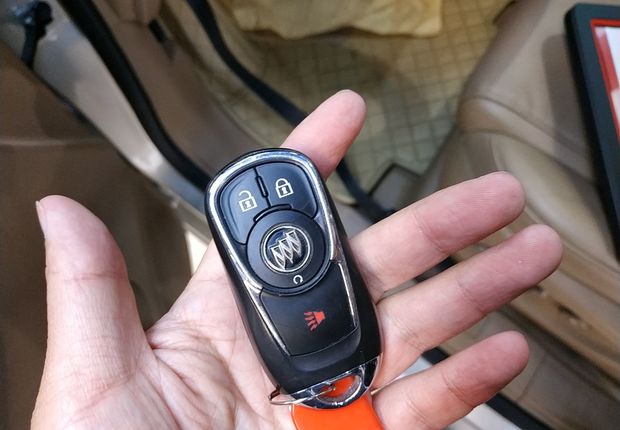 别克GL8新钥匙 别克gl8钥匙上的旋转符号