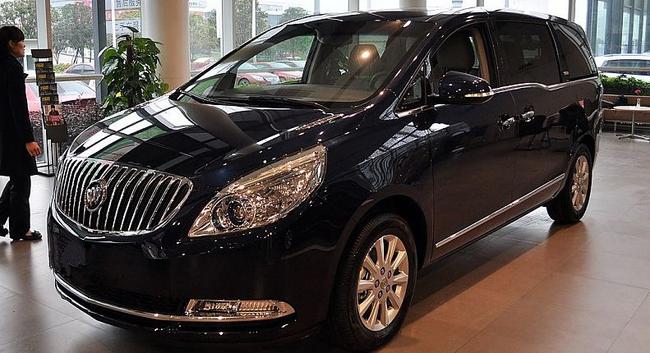 别克GL8v6 别克gl8v6节温器拆装图