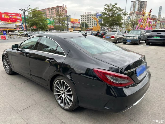 2019奔驰cls300 2019奔驰cls350属于奔驰s吗 2019奔驰cls300 2019奔驰cls350属于奔驰s吗