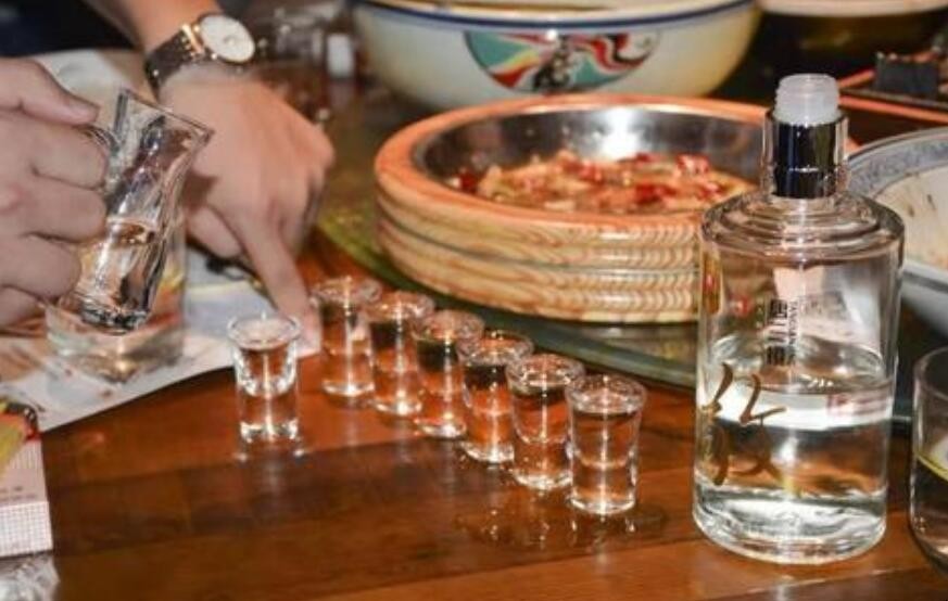 喝白酒的国家 哪个国家不能喝白酒