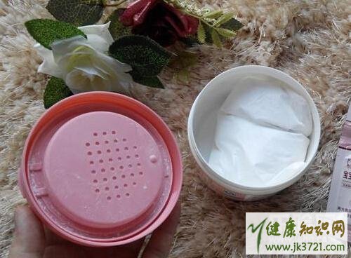 爽身粉怎么样洗 爽身粉洗完澡用吗