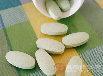 白带带绿色而粘稠是为什么 