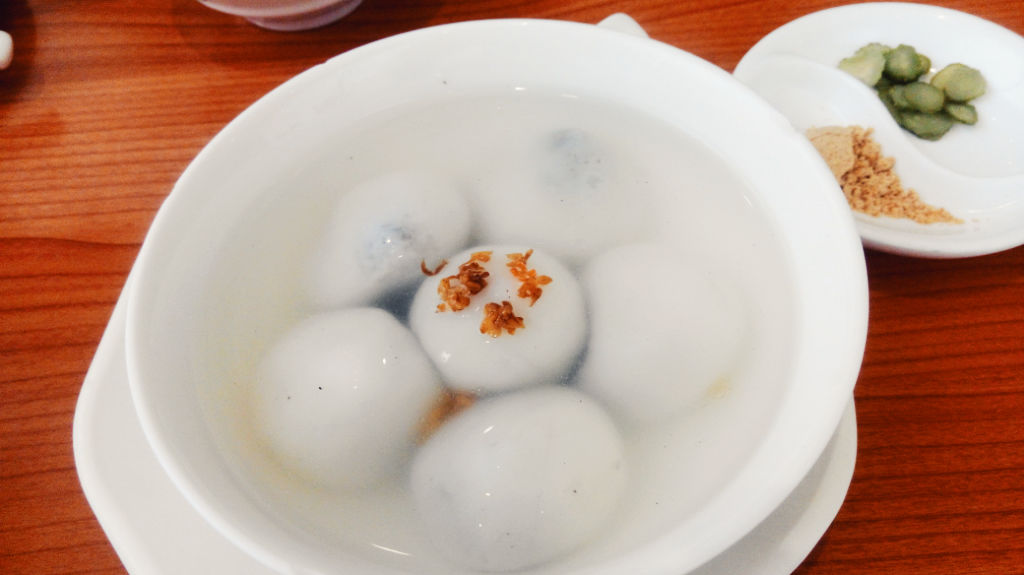水磨糯米粉做汤圆 水磨糯米粉做汤圆总是裂