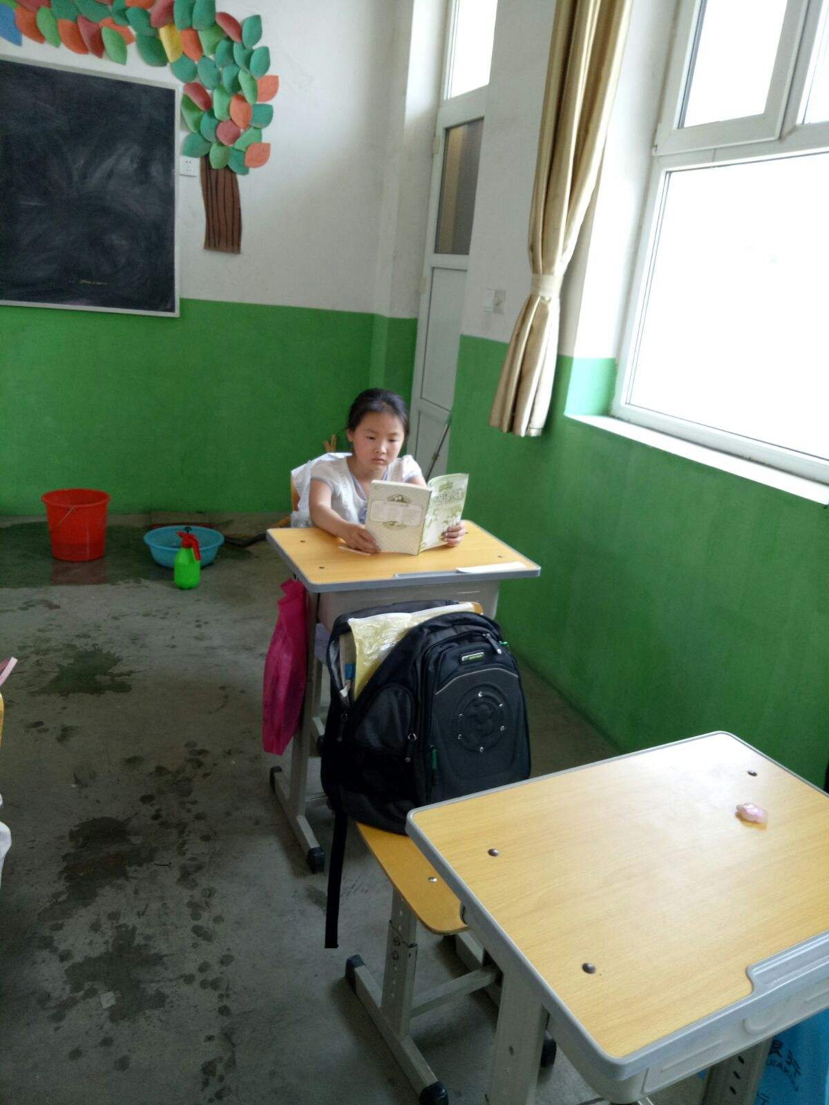为什么要挤出时间来读书 为什么要挤出时间来读书呢