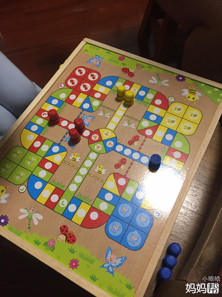 宝宝飞行棋玩具怎么玩 宝宝飞行棋视频教学视频