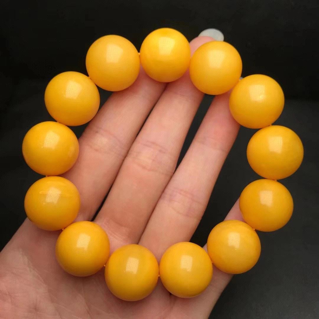 黄蜜手串是什么材质的好 黄蜜手串是什么材质的好呢
