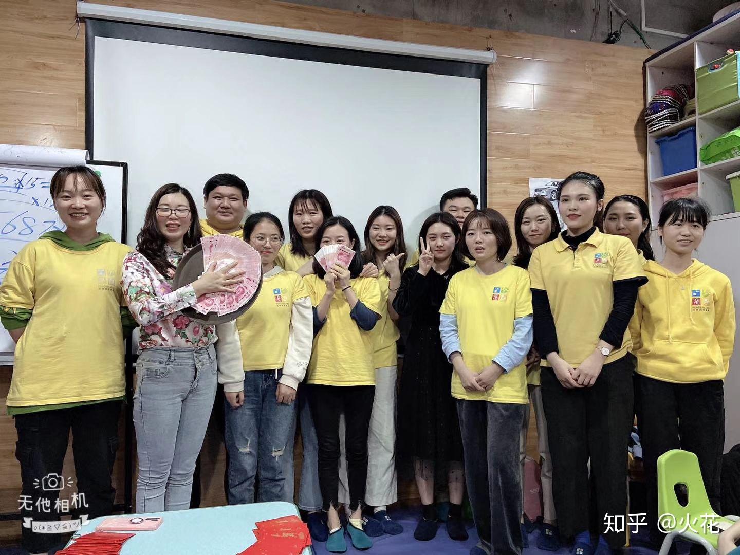 在咨询公司是做什么的工作 在咨询公司是做什么的工作呢 在咨询公司是做什么的工作 在咨询公司是做什么的工作呢
